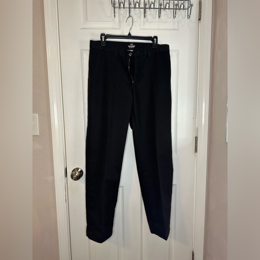 Lee Total Freedom 32x32 black dress pants